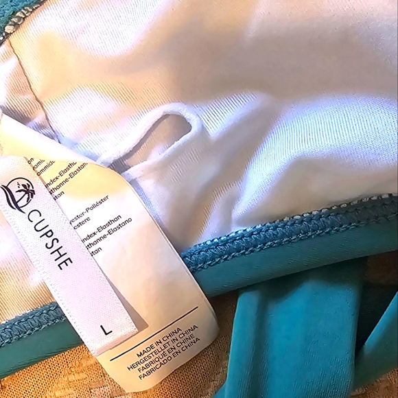 3/$15 Cupshe Bathing Suits Size Lrg - Picture 3 of 3